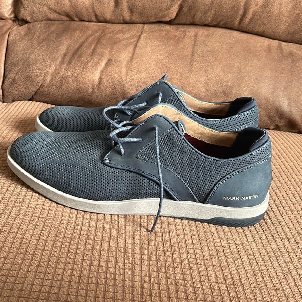 Men’s shoes